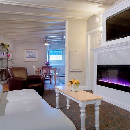 Beach Walk Apartments And Cottages 올드 오차드 비치 외부 사진